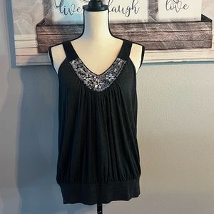 🎽Cable & Gauge Woman’s Rhinestone/Jewels Gray Tank Top Size Medium